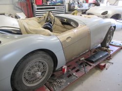 140429 60 Austin Healey (3).JPG